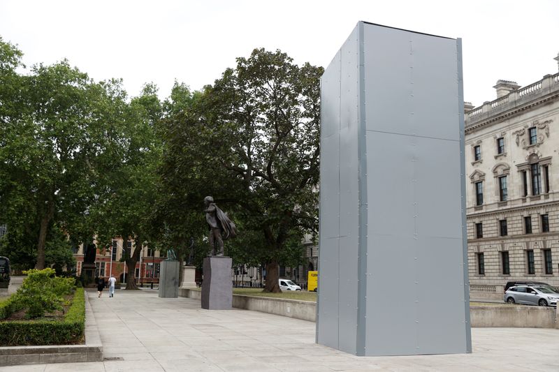 &copy; Reuters. Estatua de Winston Churchill en Parliament Square, Londres, Reino Unido