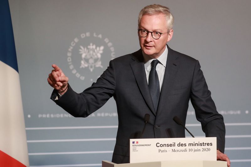 &copy; Reuters. French Economy and Finance Minister Bruno Le Maire addresses a press conference after the weekly cabinet meeting in Paris