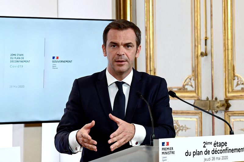 &copy; Reuters. Ministro da Saúde da França, Olivier Verán, durante pronunciamento em Paris