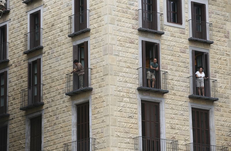 &copy; Reuters. Apartamentos en la plaza de Sant Jaume en el barrio gótico de Barcelona, España, el 18 de agosto de 2015