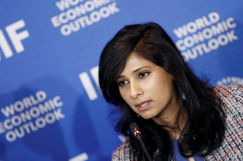 &copy; Reuters. Gita Gopinath, Economic Counsellor and Director of the Research Department at the International Monetary Fund (IMF), speaks during a news conference in Santiago