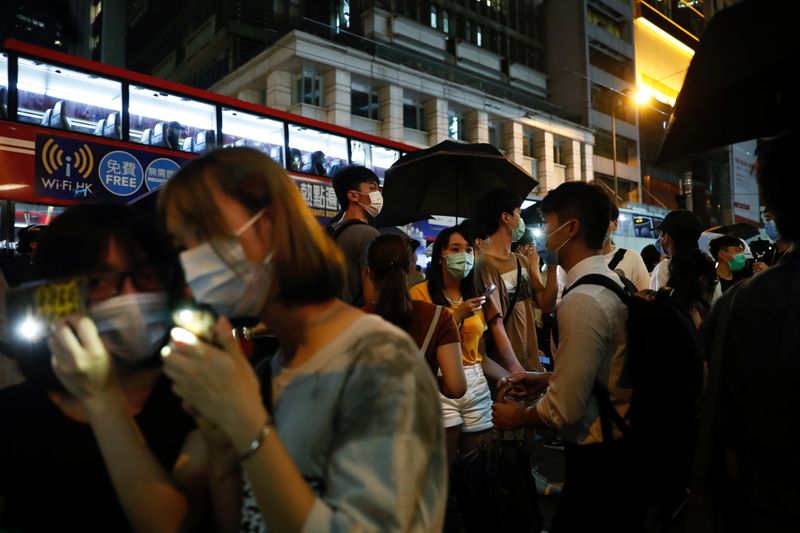 © Reuters. مجموعة من 86 منظمة أهلية تنادي بإلغاء قانون الأمن المزمع في هونج كونج