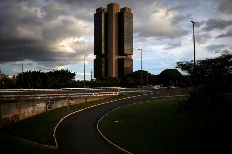 &copy; Reuters. A general view of Brazil&apos;s Central Bank during the coronavirus disease (COVID-19) outbreak in downtown Brasilia