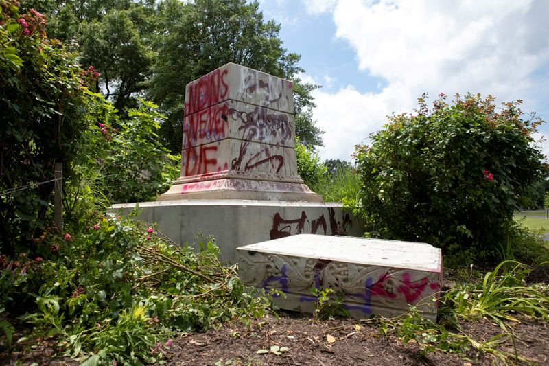 &copy; Reuters. FILE PHOTO: A pedestal where a statue of Christopher Columbus was toppled is seen in Richmond, Virginia