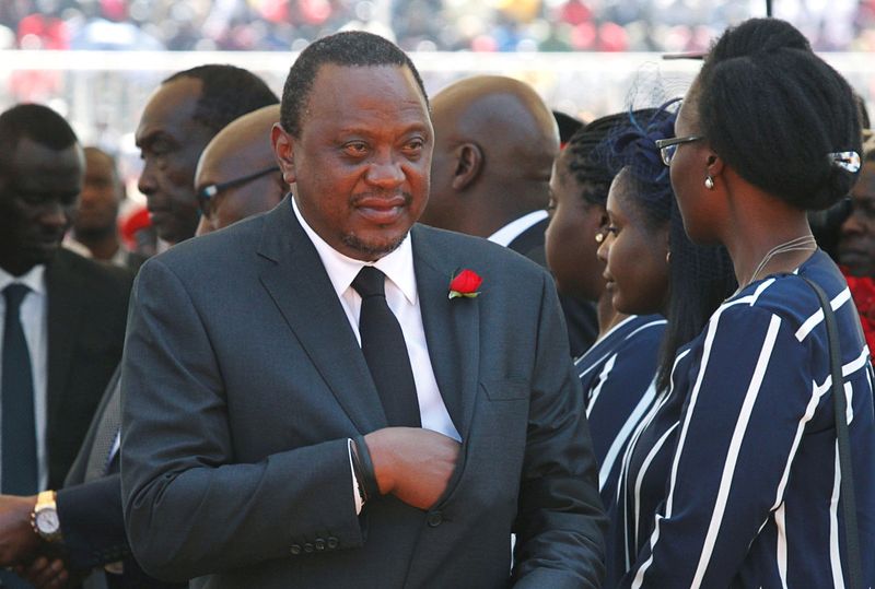 &copy; Reuters. FILE PHOTO: Kenyan President Uhuru Kenyatta arrives for a memorial service for late ex-president Daniel Arap Moi in Nairobi