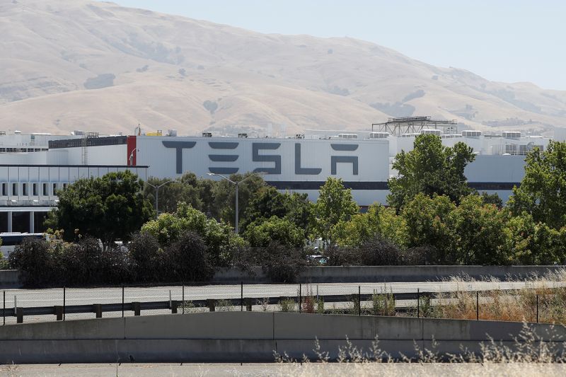 &copy; Reuters. FILE PHOTO: The Tesla factory is seen in Fremont