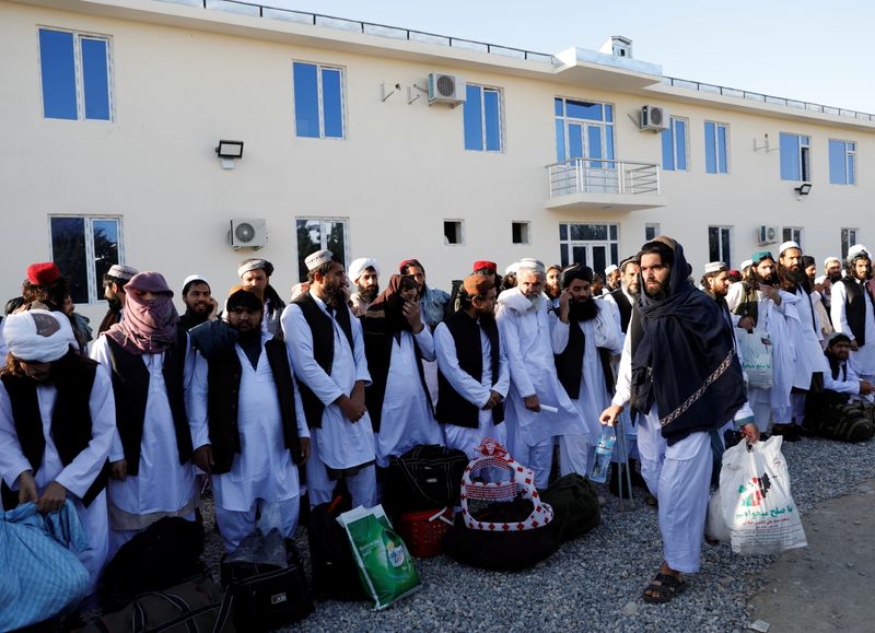 &copy; Reuters. مصادر: قوى غربية تؤيد رفض الحكومة الأفغانية الإفراج عن سجناء طالبان &quot;الخطرين&quot;