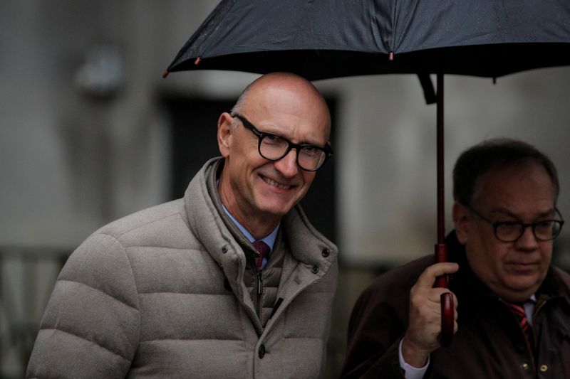 &copy; Reuters. Tim Hoettges, CEO of Deutsche Telekom AG, exits the Manhattan Federal Court in New York