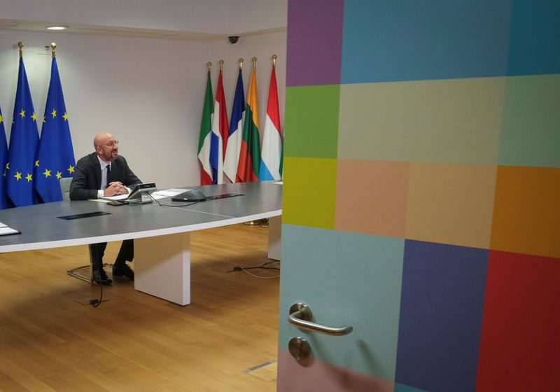 &copy; Reuters. Il presidente del Consiglio Europeo Charles Michel collegato dalla sua postazione a Bruxelles in una conference call con gli altri leader Ue