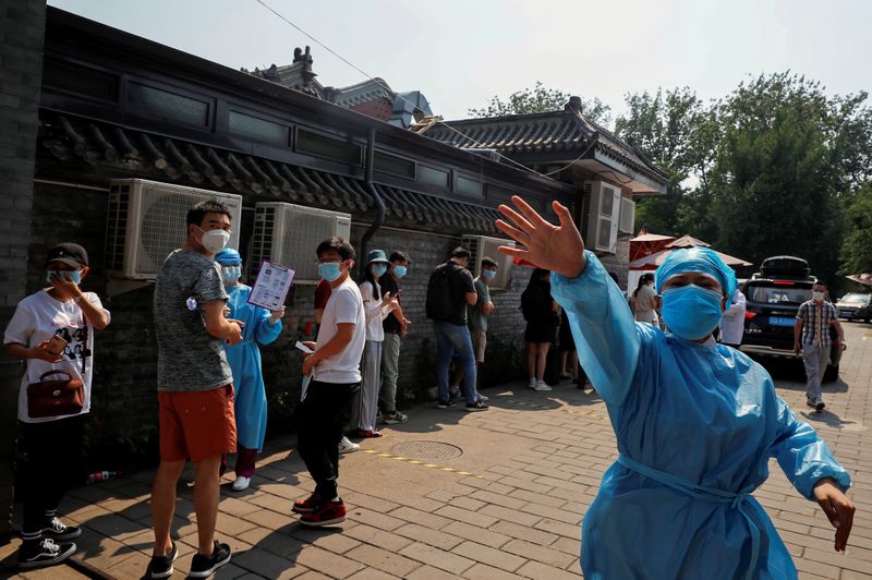 © Reuters. New outbreak of the coronavirus disease (COVID-19), in Beijing