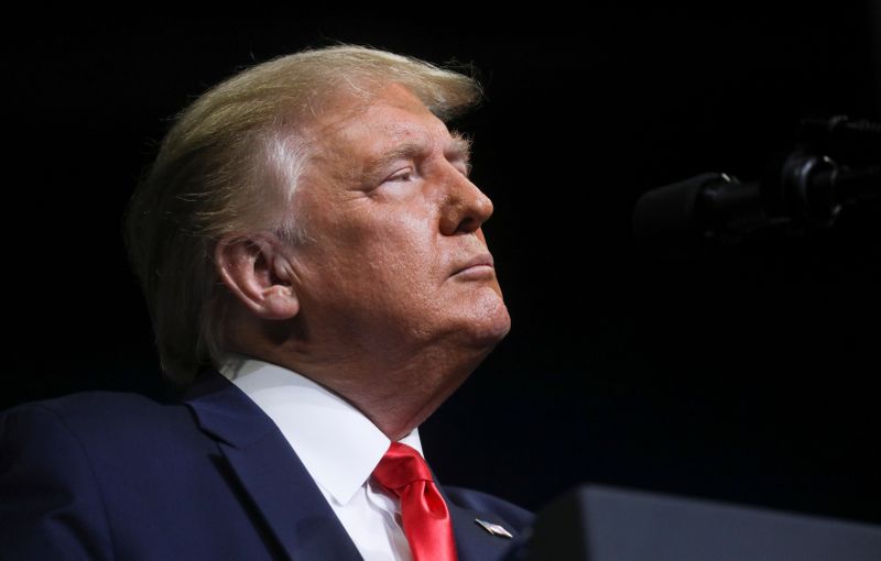 © Reuters. U.S. President Donald Trump holds his first re-election campaign rally in several months in Tulsa, Oklahoma