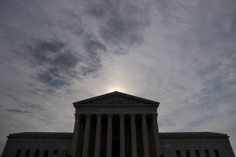 &copy; Reuters. FILE PHOTO: A general view of the U.S. Supreme Court building in Washington