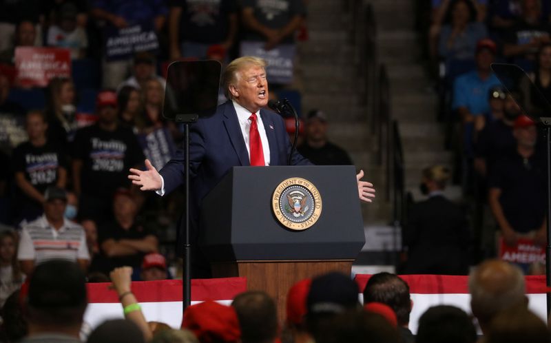 &copy; Reuters. U.S. President Donald Trump holds his first re-election campaign rally in several months in Tulsa, Oklahoma