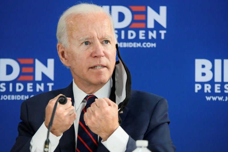 &copy; Reuters. FILE PHOTO: U.S. Democratic presidential candidate Joe Biden speaks during a campaign event in Philadelphia