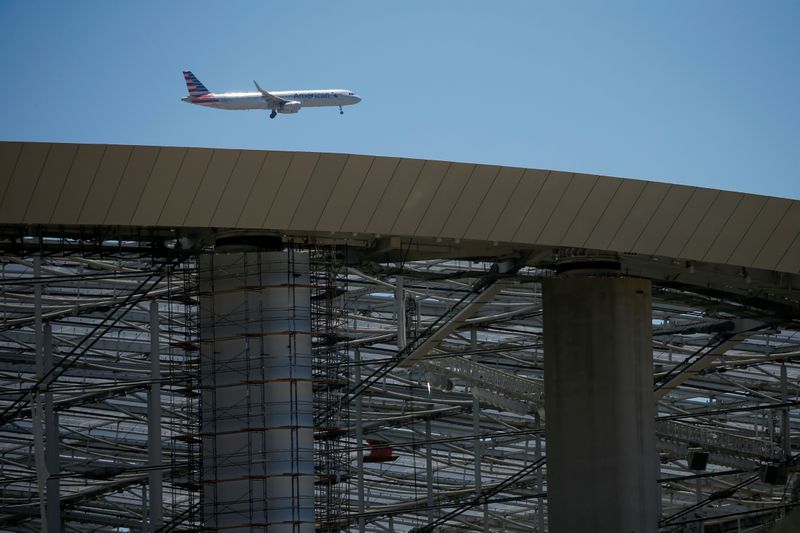 &copy; Reuters. SoFi stadium under construction in Inglewood, Calfornia