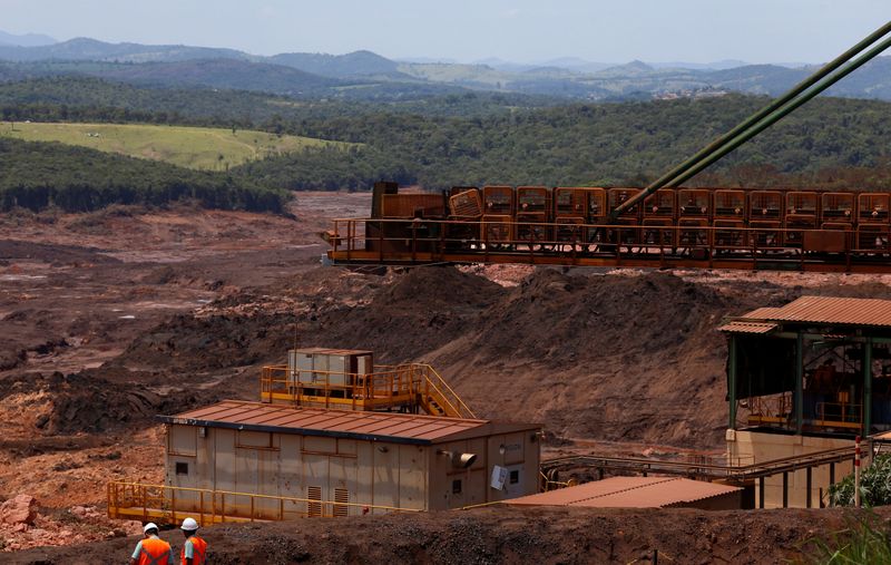 © Reuters. Vista de área onde barragem de rejeitos da Vale se rompeu em Brumadinho (MG)