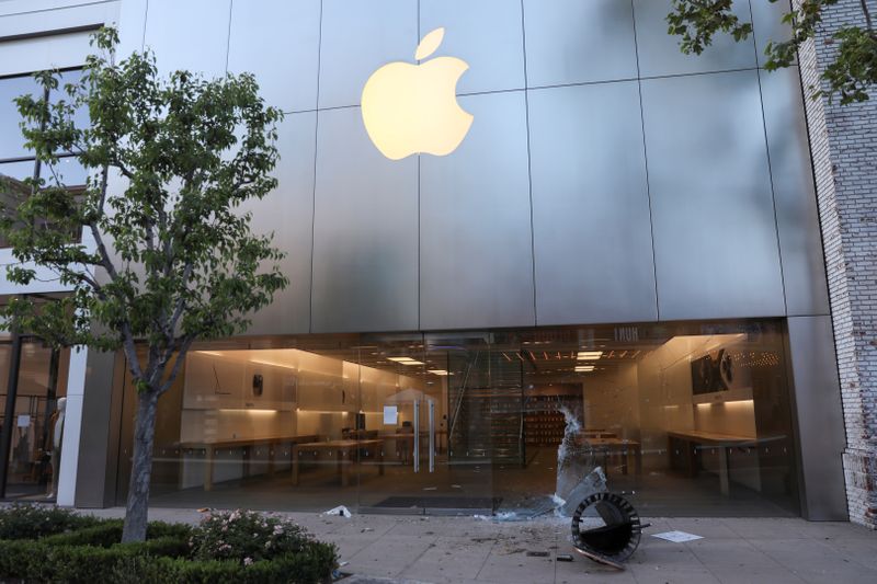 &copy; Reuters. アップル、テキサス州の7店舗再休業へ　コロナ感染急増で＝報道