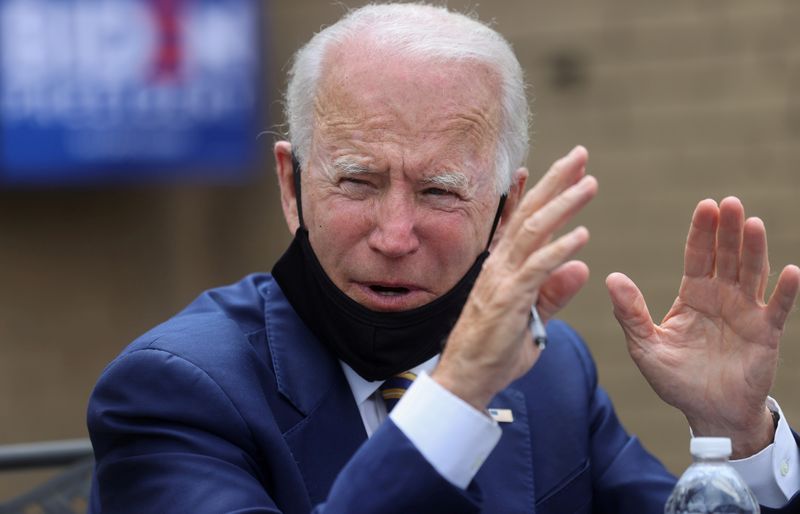 &copy; Reuters. FILE PHOTO: Democratic U.S. presidential candidate Biden makes campaign stop in Yeadon, Pennsylvania