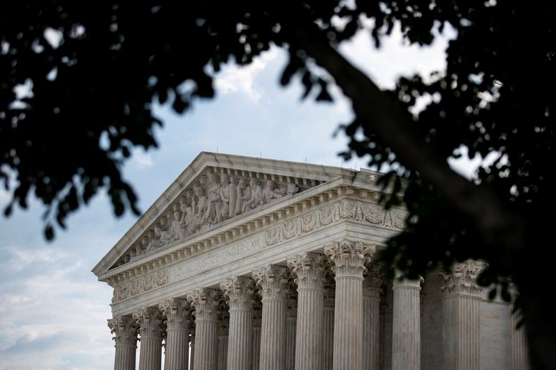 © Reuters. General view of U.S. Supreme Court in Washington