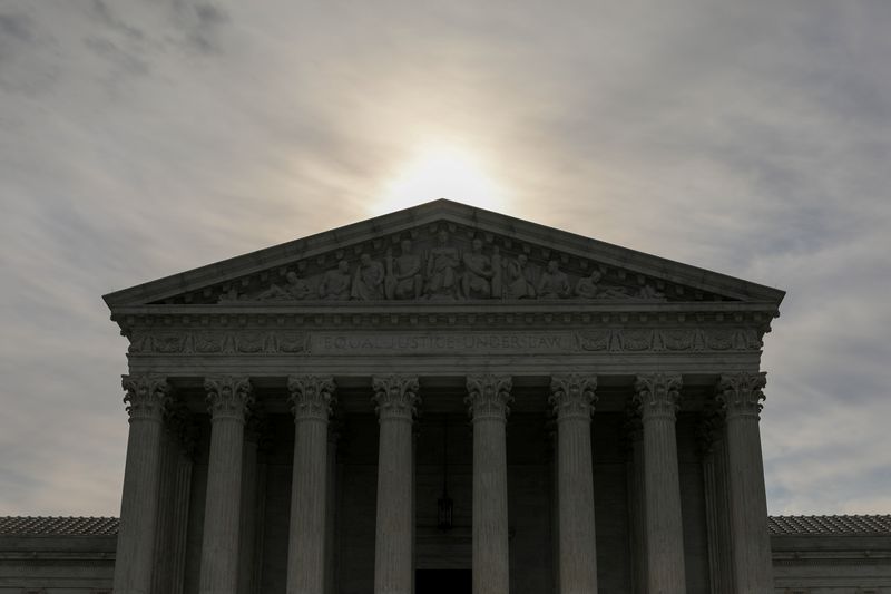 &copy; Reuters. FILE PHOTO: A general view of the U.S. Supreme Court building in Washington