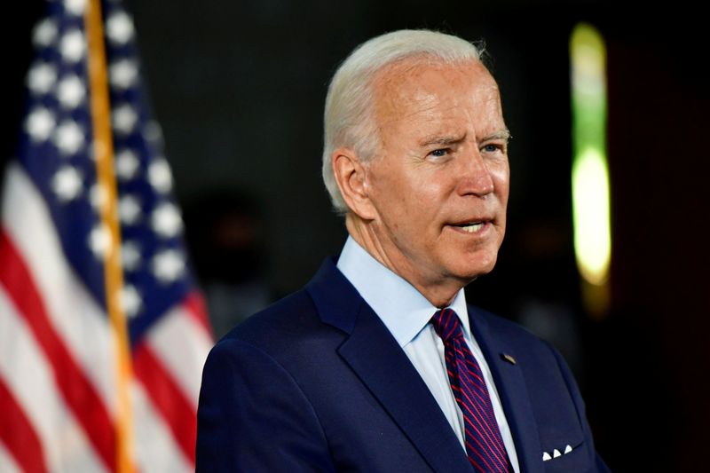 © Reuters. U.S. Democratic presidential candidate Joe Biden holds campaign event in Lancaster, Pennsylvania