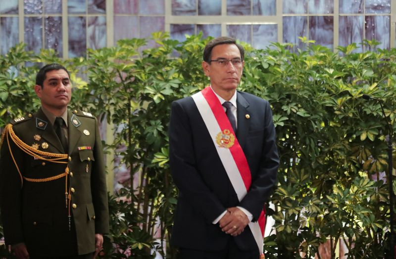 &copy; Reuters. Imagen de archivo del presidente peruano, Martín Vizcarra, durante una ceremonia en el palacio de gobierno en Lima
