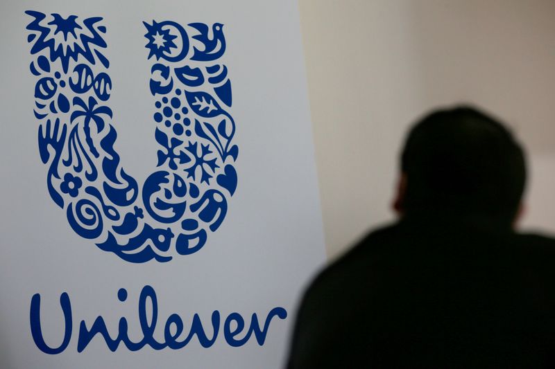 &copy; Reuters. File photo of the logo of the Unilever group