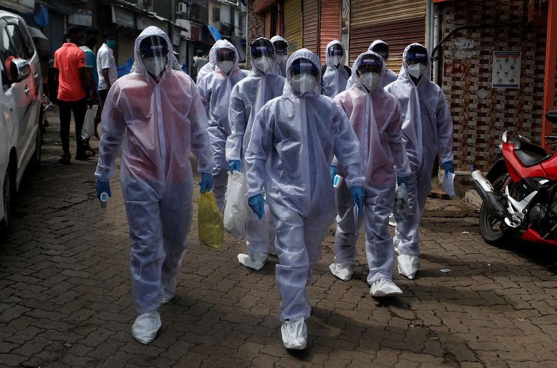 © Reuters. The coronavirus disease (COVID-19) outbreak in Mumbai