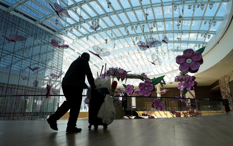 &copy; Reuters. FILE PHOTO: MGM opens its doors to guests in Oxon Hill, Maryland