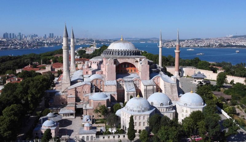 &copy; Reuters. بومبيو يحث تركيا على عدم تغيير وضع آيا صوفيا كمتحف
