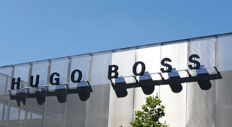 &copy; Reuters. FILE PHOTO: The Hugo Boss logo is seen in Metzingen