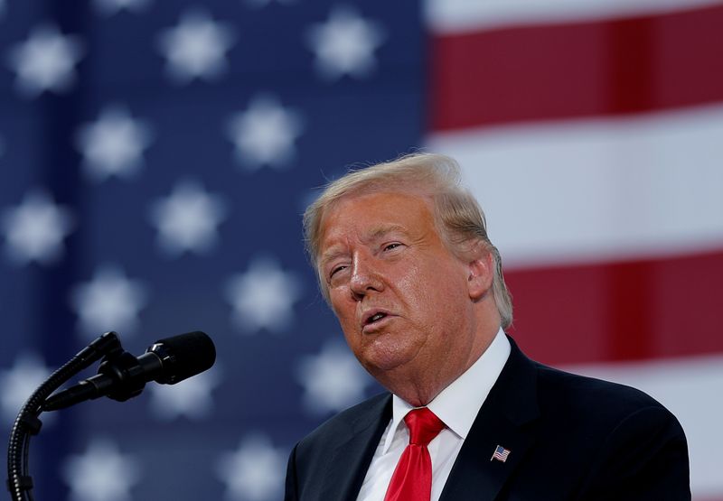 &copy; Reuters. FILE PHOTO: U.S. President Trump visits Fincantieri Marinette Marine in Marinette, Wisconsin