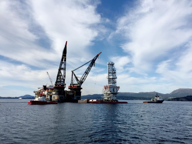 &copy; Reuters. FILE PHOTO: A general view of the drilling platform at Johan Sverdrup field near Stord