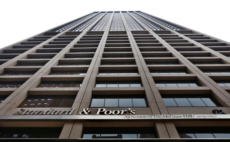 &copy; Reuters. Una vista del edificio de Standard &amp; Poor&apos;s en el distrito financiero de Nueva York