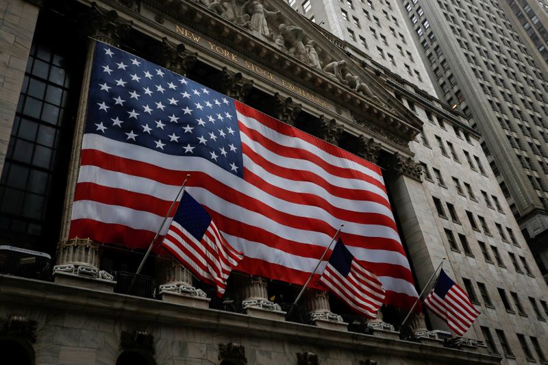&copy; Reuters. Здание Нью-Йоркской фондовой биржи в Нью-Йорке