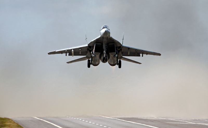 &copy; Reuters. الهند توافق على شراء طائرات روسية مقاتلة قيمتها 2.4 مليار دولار