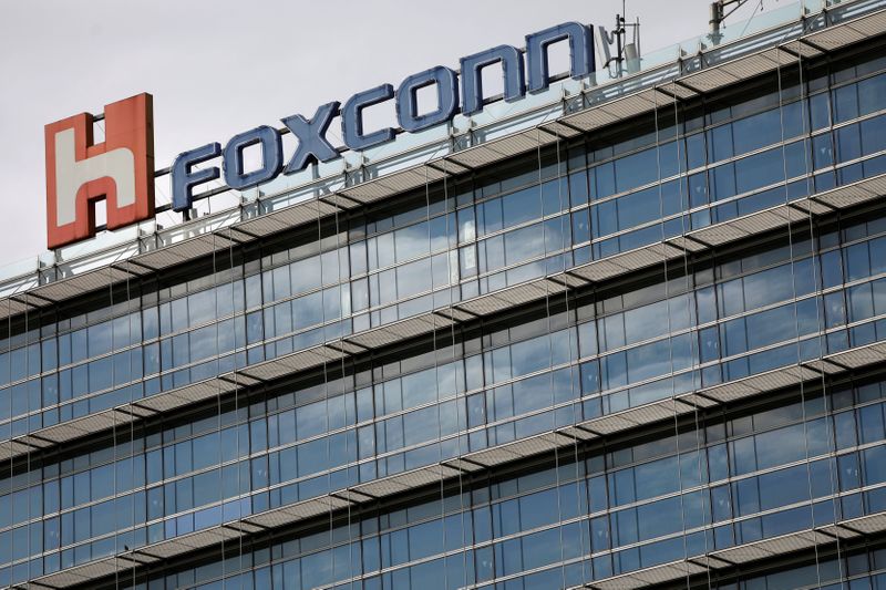 &copy; Reuters. The logo of Foxconn, the trading name of Hon Hai Precision Industry, is seen on top of the company&apos;s building in Taipei