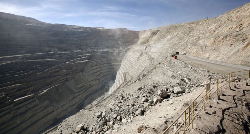 &copy; Reuters. FILE PHOTO: General view shows Chile&apos;s Chuquicamata copper mine, which is owned by Chile&apos;s state-run copper producer Codelco, near Calama city, Chile