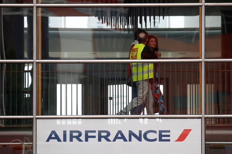 © Reuters. Air France cuts jobs in pandemic-driven shakeup