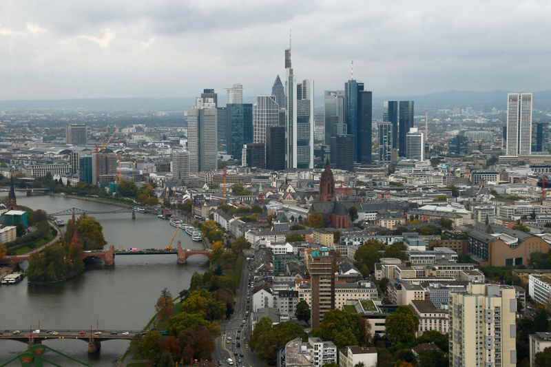 &copy; Reuters. The skyline of the banking district is pictured in Frankfurt