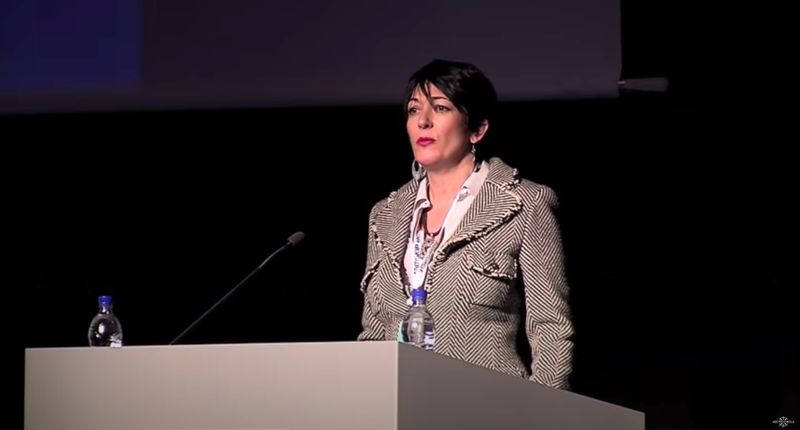 &copy; Reuters. FOTO DE ARCHIVO: Ghislaine Maxwell en el Foro del Círculo Polar Ártico en Reykjavik, Islandia