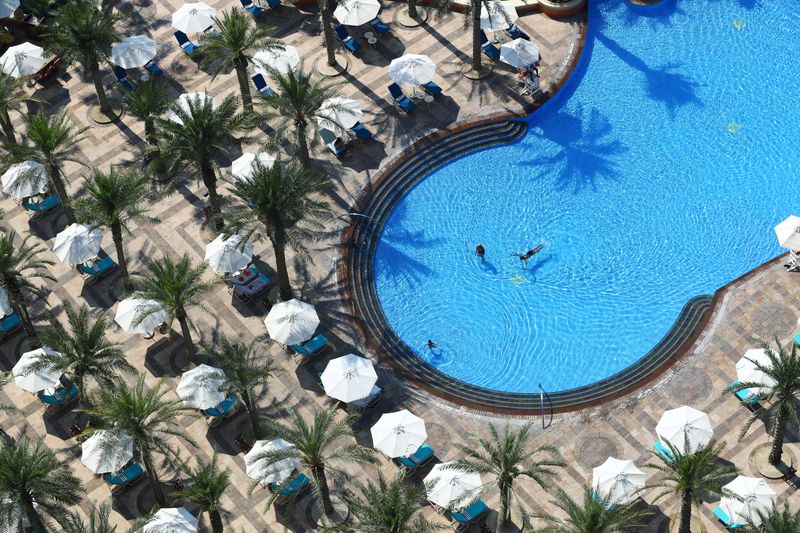 &copy; Reuters. فنادق دبي جاهزة لاستقبال الزائرين الأجانب مع إعادة فتح الإمارة
