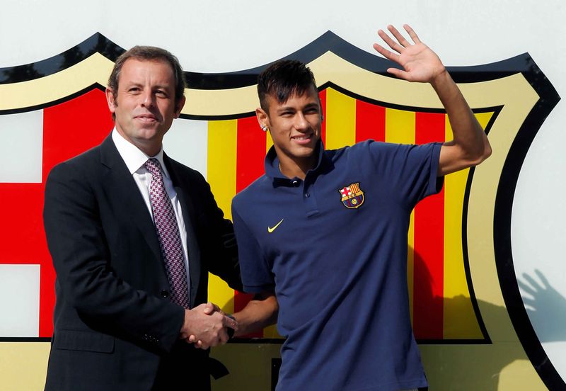 &copy; Reuters. المحكمة الرياضية ترفض قضية سانتوس ضد برشلونة بشأن انتقال نيمار