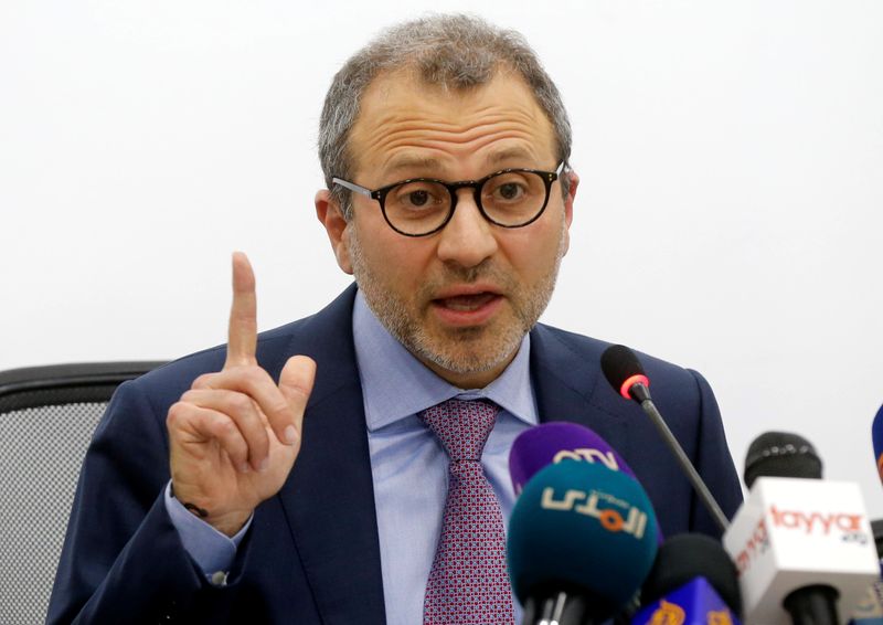 &copy; Reuters. Lebanon&apos;s caretaker Foreign Minister Gebran Bassil gestures as he speaks during a news conference in Beirut