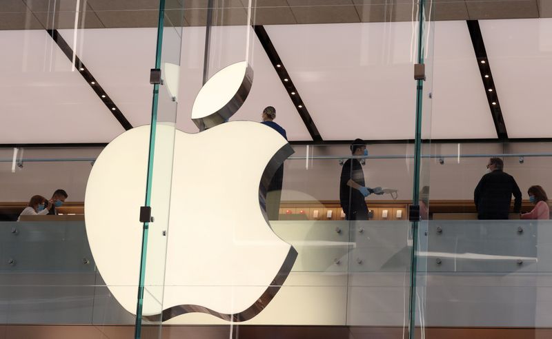 &copy; Reuters. 米アップル、独立系修理事業者プログラムを欧州やカナダに拡大