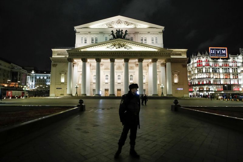 &copy; Reuters. ロシアの首都モスクワ、8月1日に劇場の営業再開