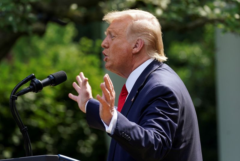 &copy; Reuters. U.S. President Trump holds signing ceremony at the White House in Washington