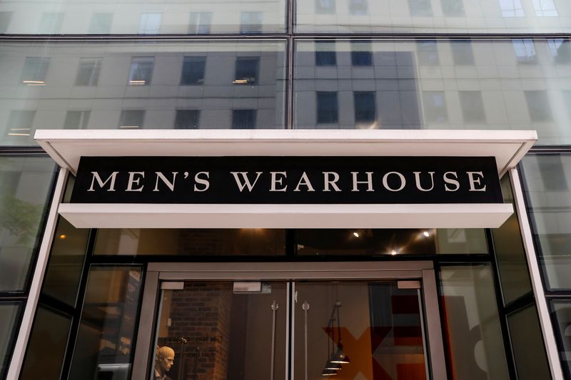 &copy; Reuters. A Tailored Brands Men&apos;s Wearhouse store is seen in New York