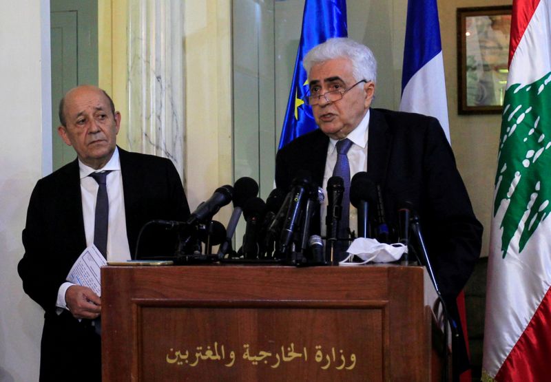 &copy; Reuters. FILE PHOTO: Lebanon&apos;s Foreign Minister Nassif Hitti speaks during a news conference with French Foreign Affair Minister Jean-Yves Le Drian at the Ministry of Foreign Affairs in Beirut