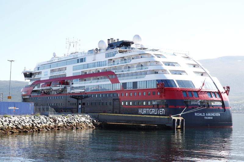 &copy; Reuters. Coronavirus disease (COVID-19) outbreak on board MS Roald Amundsen